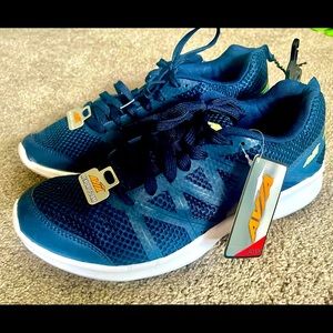 Men’s Avia memory sole NWT